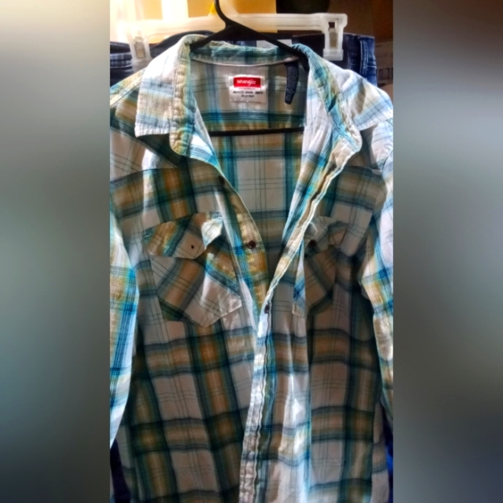 Wrangler long sleeve button up
